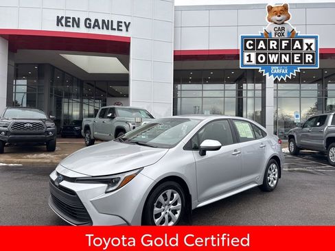 Certified 2024 Toyota Corolla LE image 1