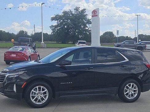 Used 2024 Chevrolet Equinox LT FWD image 22