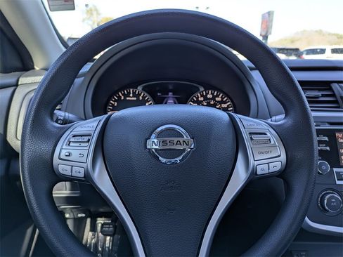 Used 2018 Nissan Altima 2.5 S w/ S Convenience Package image 28