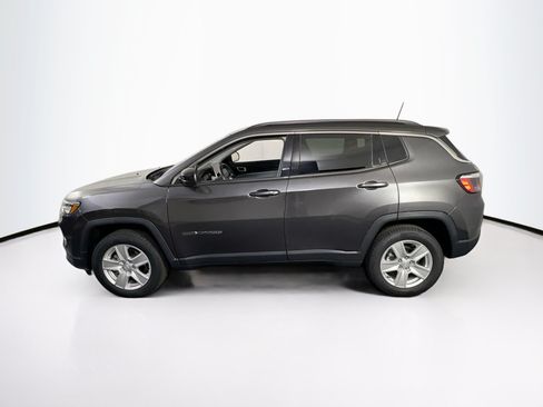 Used 2022 Jeep Compass Latitude w/ Convenience Group AWD/4WD image 8