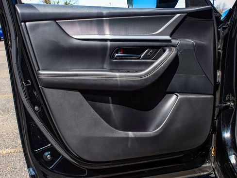 Used 2024 MAZDA CX-90 Plug-In Hybrid w/ Preferred image 8