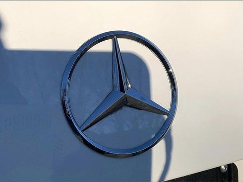 Used 2025 Mercedes-Benz C 300 4MATIC Sedan image 28