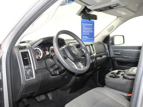 Used 2024 RAM 1500 Classic SLT AWD/4WD image 20