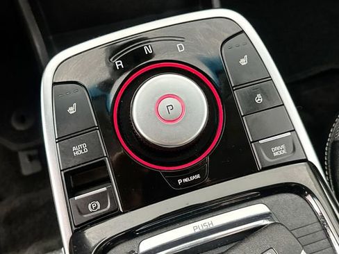 Used 2022 Kia Niro EX w/ Cold Weather Package image 15