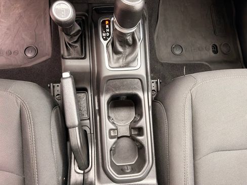 Used 2023 Jeep Wrangler Sport AWD/4WD image 21