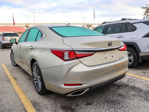 Used 2021 Lexus ES 350 w/ Premium Package image 10