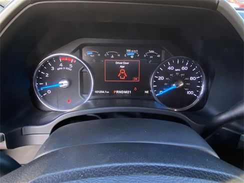 Used 2017 Ford F450 Lariat w/ Lariat Value Package image 11