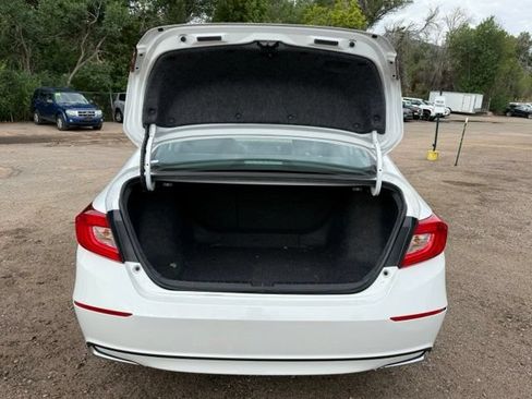 Used 2021 Honda Accord Hybrid image 17
