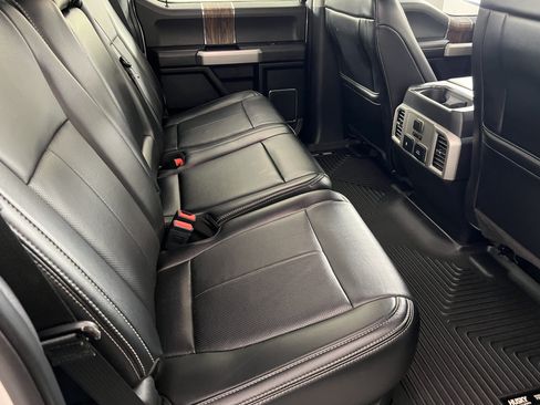 Used 2019 Ford F150 Lariat w/ Equipment Group 502A Luxury AWD/4WD image 23