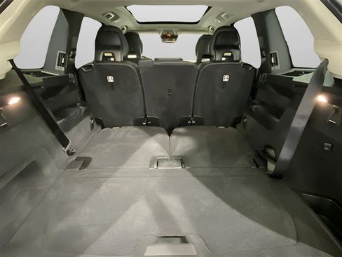 Used 2016 Volvo XC90 T6 Momentum image 28