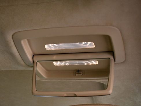 Used 2017 BMW 750i xDrive image 53