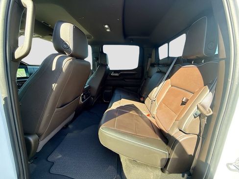 Used 2025 GMC Sierra 1500 Denali w/ Denali Reserve Package AWD/4WD image 27