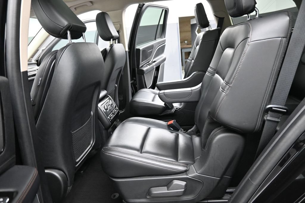 Used 2022 Lincoln Aviator AWD w/ Premium Package image 28