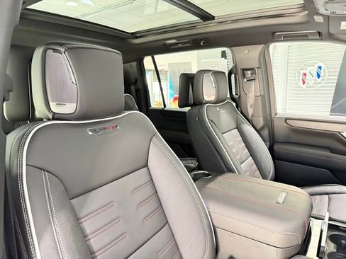 Used 2025 GMC Yukon XL AT4 Ultimate image 25