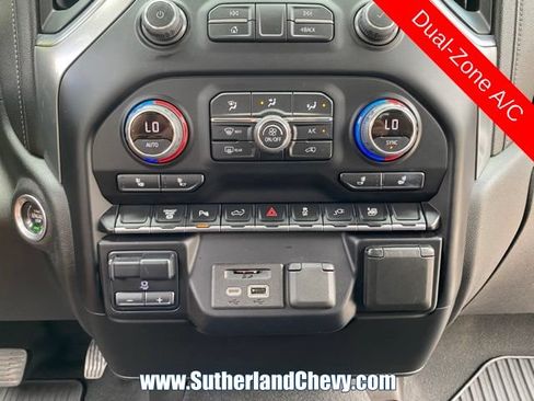 Used 2022 Chevrolet Silverado 2500 LTZ w/ Gooseneck/5TH Wheel Package AWD/4WD image 42