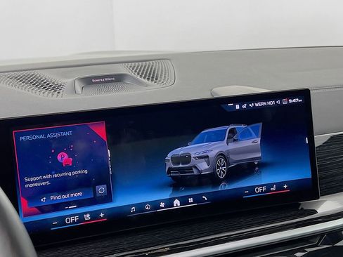 Used 2025 BMW X7 M60i image 15