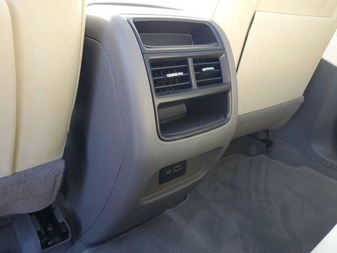 Used 2023 Cadillac XT5 Premium Luxury image 27