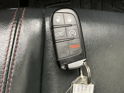 Used 2018 Dodge Durango GT w/ Premium Group AWD/4WD image 28