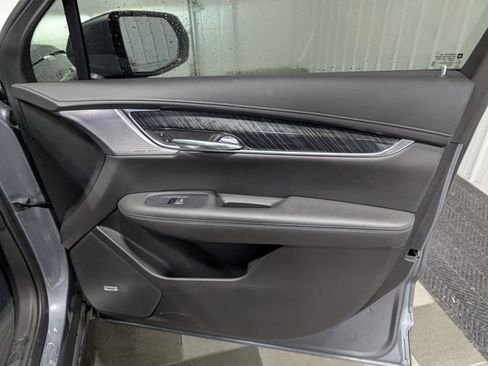 Used 2021 Cadillac XT6 Premium Luxury FWD image 30