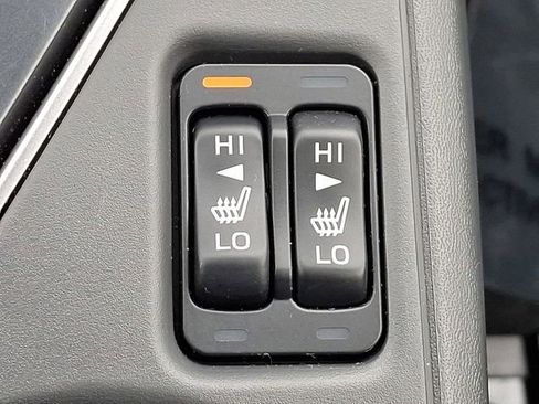 Certified 2025 Subaru Crosstrek 2.0i Premium image 25