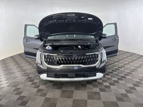 Certified 2025 Kia Carnival FWD image 13