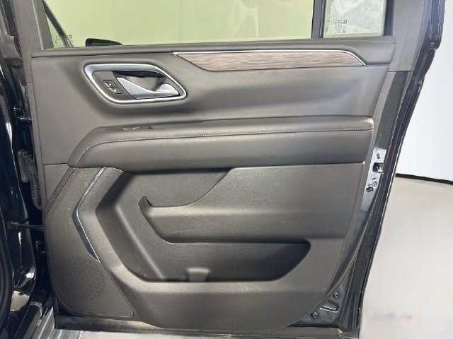 Used 2021 Chevrolet Suburban LS AWD/4WD image 27