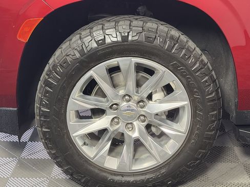 Used 2023 Chevrolet Tahoe Premier AWD/4WD image 9