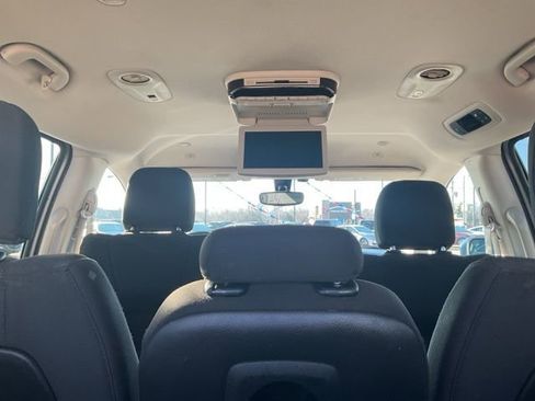 Used 2018 Chrysler Pacifica Touring Plus w/ Tire & Wheel Group image 29