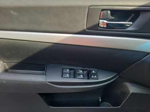 Used 2013 Subaru Outback 2.5i Premium w/ All-Weather Pkg image 20