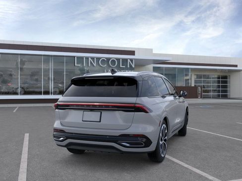 New 2026 Lincoln Nautilus Reserve AWD/4WD image 8