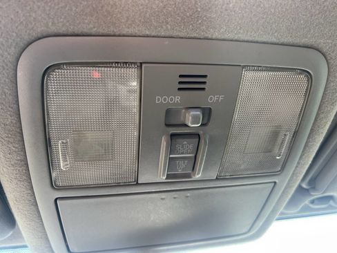 Used 2012 Toyota RAV4 Sport image 24