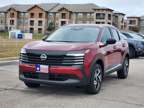 New 2026 Nissan Kicks SV image 2