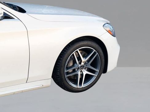 Used 2019 Mercedes-Benz S 560 4MATIC Sedan image 9