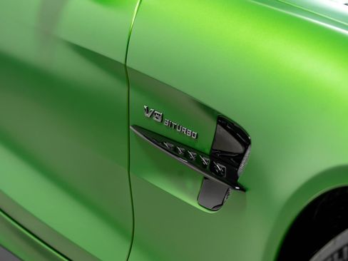 Used 2018 Mercedes-Benz AMG GT R image 39