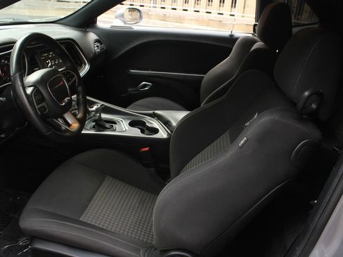 Used 2018 Dodge Challenger R/T Scat Pack RWD image 15