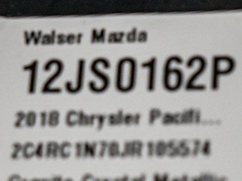 Used 2018 Chrysler Pacifica Limited w/ Advanced Safetytec Group FWD image 33