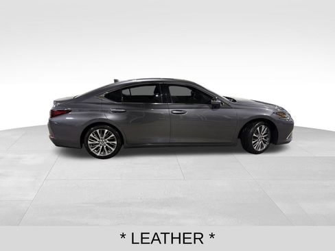 Used 2019 Lexus ES 350 w/ Premium Package image 6