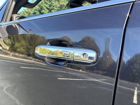 Used 2022 GMC Sierra 1500 SLT image 24