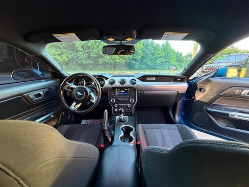 Used 2018 Ford Mustang GT RWD image 13