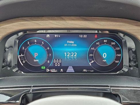 Used 2025 Volkswagen Atlas SE FWD image 11
