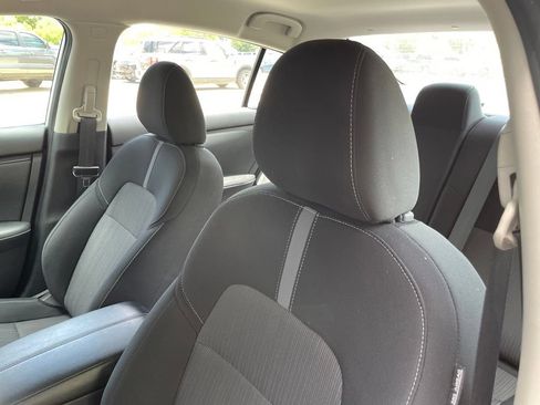 Used 2024 Nissan Sentra SV FWD image 24