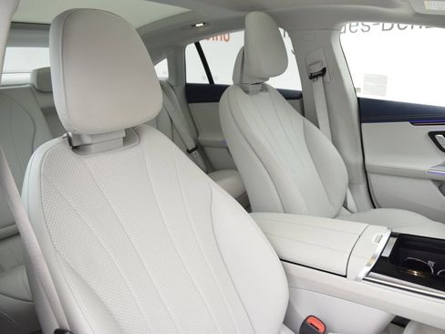 Used 2024 Mercedes-Benz EQE 350+ Sedan w/ Digital Light Package image 17