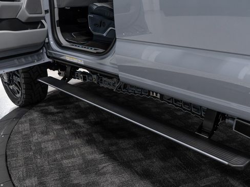 Used 2024 Ford F450 Limited w/ FX4 Off-Road Package image 15