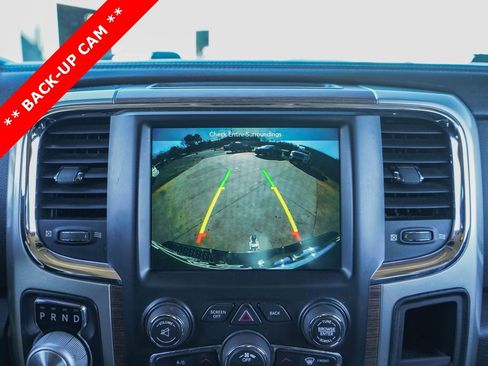 Used 2018 RAM 1500 Laramie image 9