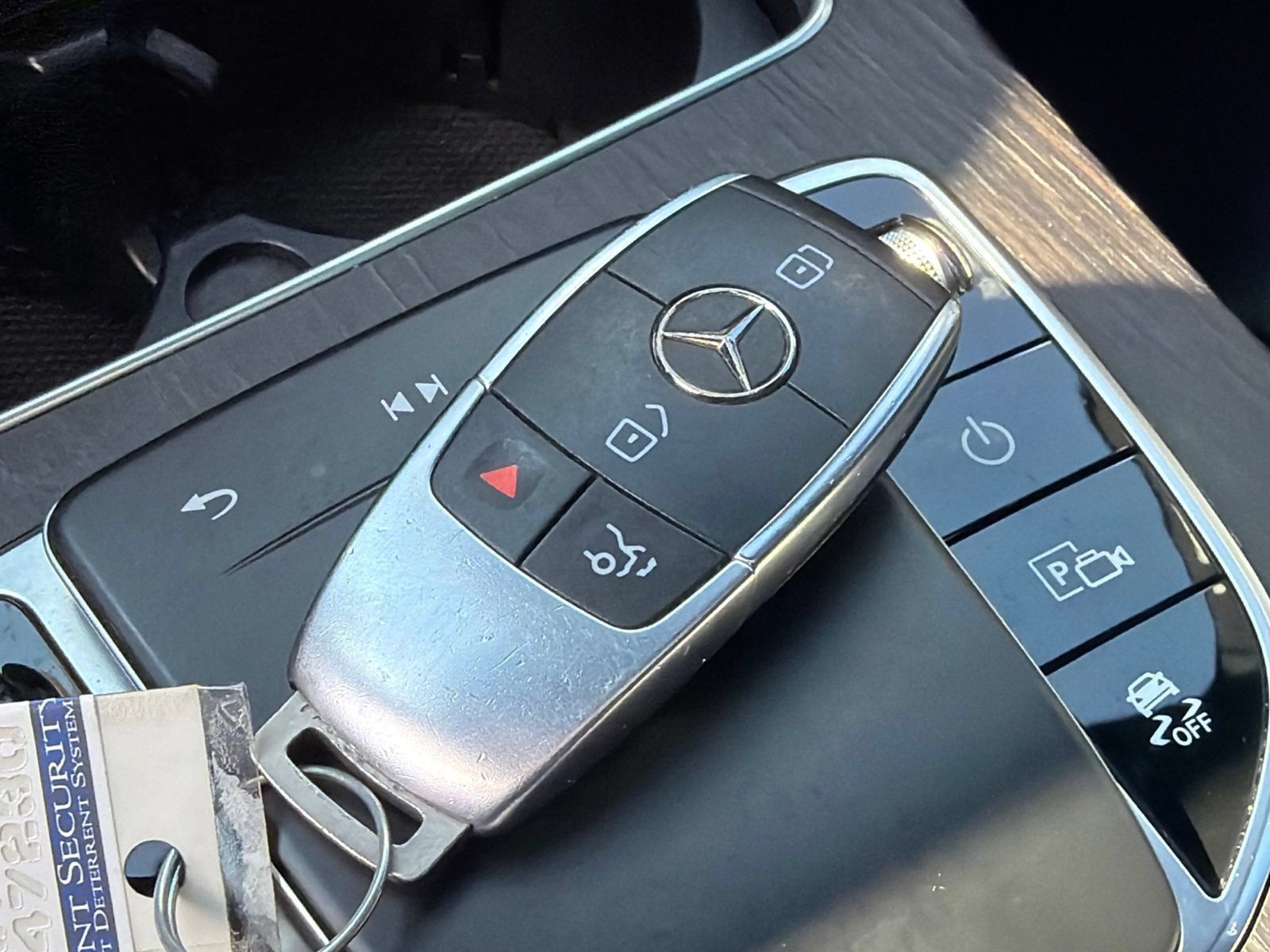 Used 2022 Mercedes-Benz GLC 300 image 29