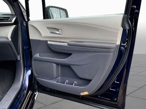 Certified 2024 Toyota Sienna XLE FWD image 23