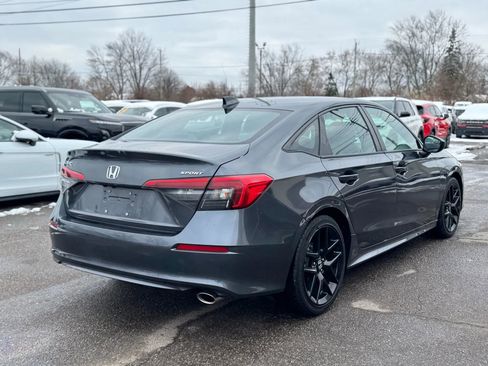 Used 2023 Honda Civic Sport image 5