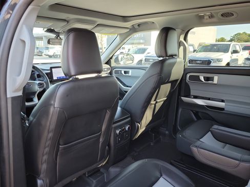 Certified 2023 Ford Explorer XLT w/ Equipment Group 202A image 22