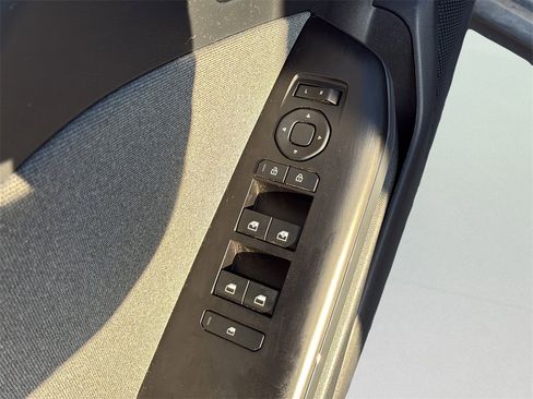 Certified 2025 Kia K4 EX image 35