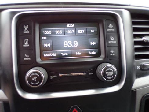 Used 2018 RAM 1500 Express image 37